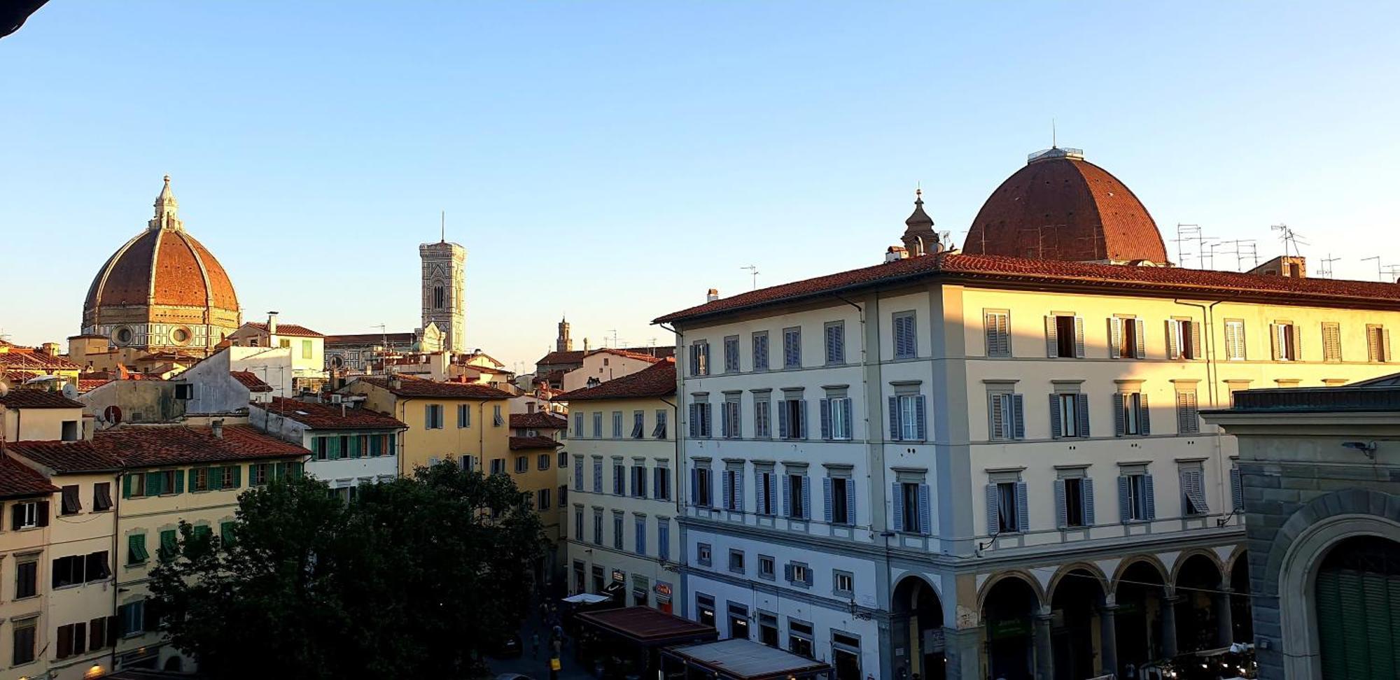 Suite Mercato Near Santa Maria Novella フィレンツェ エクステリア 写真